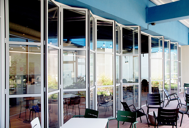 Insulated Folding Door Image 3