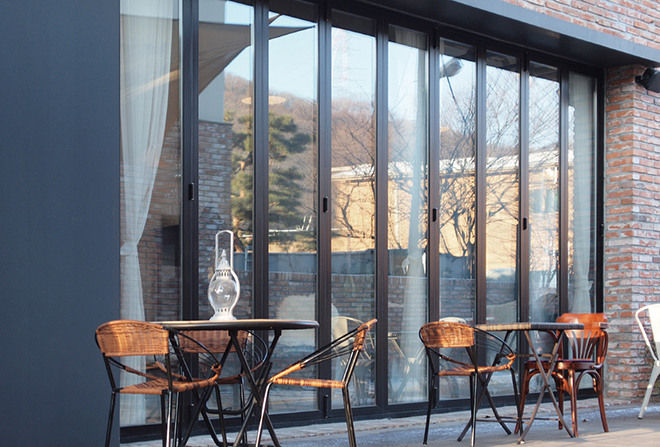 Insulated Folding Door Image 4