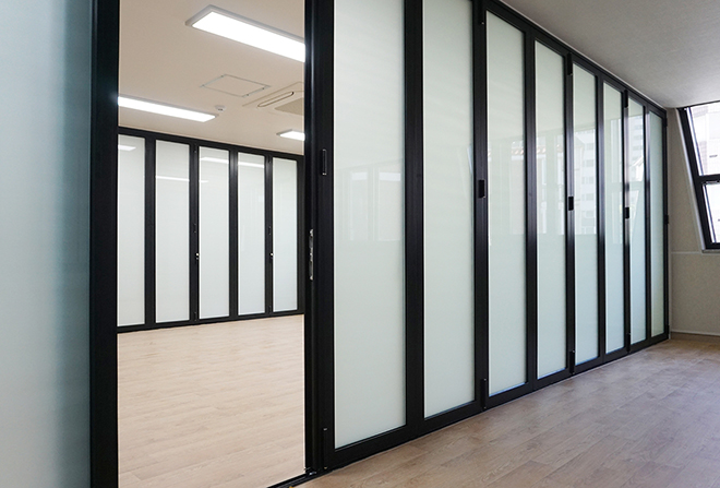 Smart Folding Door(For Residential Facilities) Image10