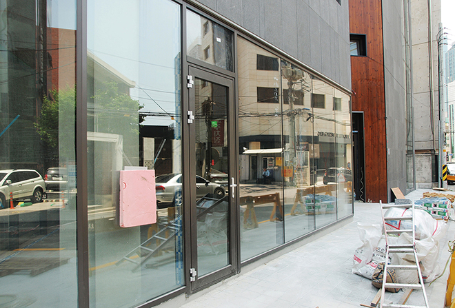 System Door (70mm) Image 2