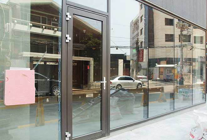 System Door (70mm) Image 3